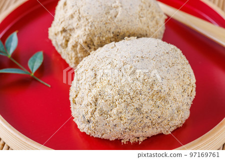 Kinako Ohagi 97169761