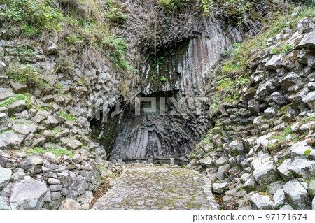 朱雀洞窟柱狀節理景觀@兵庫縣 97171674