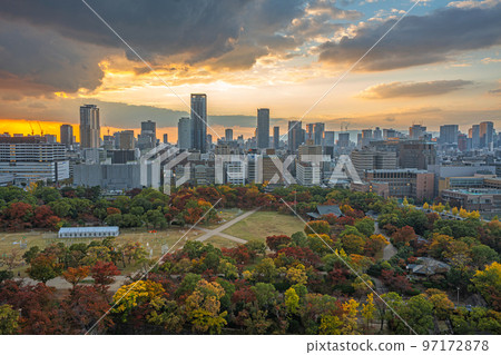 [Osaka Castle Park] Scenery from the observatory of Osaka Castle [Urban landscape] 97172878