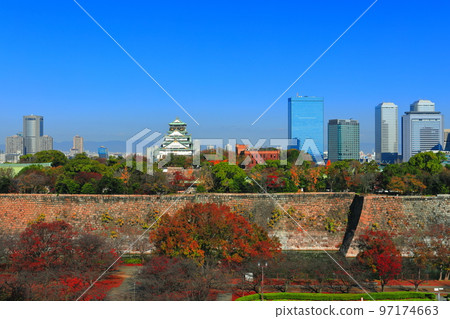 [Osaka] Sunny Osaka Castle and Osaka Business Park 97174663