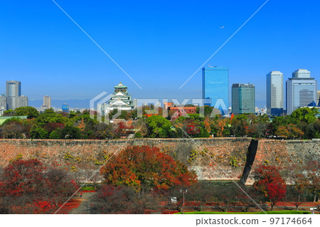 [Osaka] Sunny Osaka Castle and Osaka Business Park 97174664
