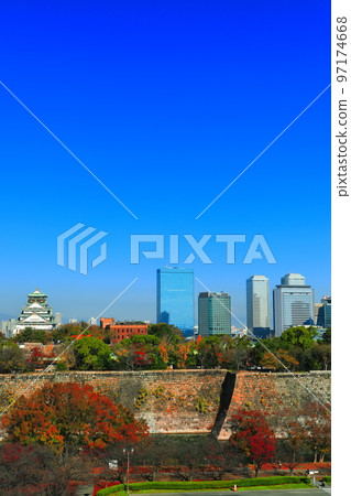 [Osaka] Sunny Osaka Castle and Osaka Business Park 97174668