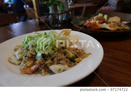 巴厘島傳統印尼美食 Nasi Goreng 巴厘島傳統印尼美食 Nasi Goreng 97174722