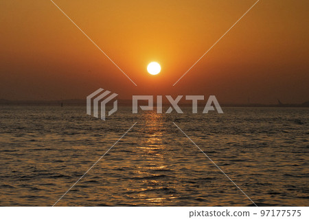 韓國仁川月尾島的日落和日出 97177575