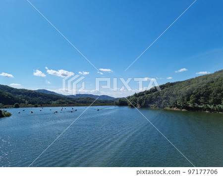 湖 湖 97177706