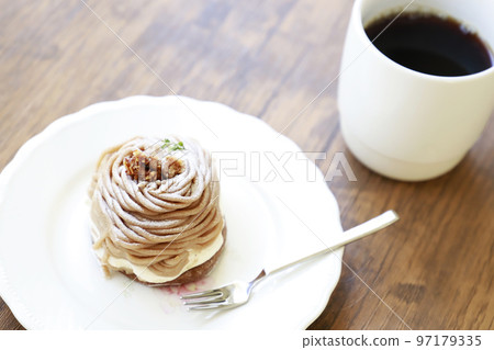 休息一下萬寶龍蛋糕 休息一下萬寶龍蛋糕 97179335