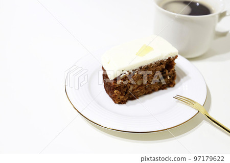 Take a break with carrot cake 97179622