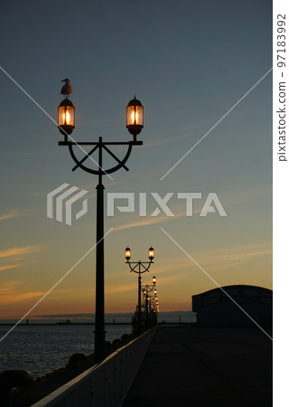 Kushiro street at dusk 97183992