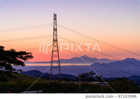 最美夕陽鮮為人知的觀光地:長崎縣熊本市區全景、有明海、天草、普賢山 最美夕陽鮮為人知的觀光地:長崎縣熊本市區全景、有明海、天草、普賢山 97183996