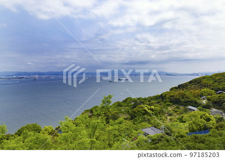從能古島海島公園看到的福岡港 從能古島海島公園看到的福岡港 97185203