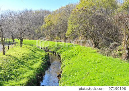 埼玉縣上尾市上尾丸山公園風景 埼玉縣上尾市上尾丸山公園風景 97190198