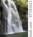 大瀑布 97191021
