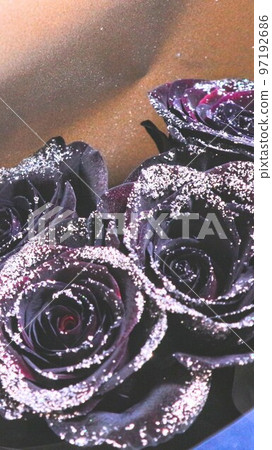 Black rose bouquet 4 roses with glitter Black rose bouquet 4 roses with glitter 97192686