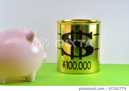 Piggy bank  97192779