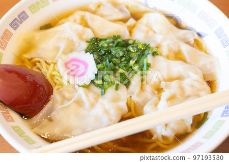 delicious wonton noodles 97193580