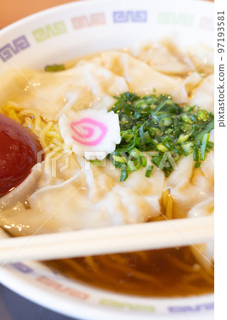 delicious wonton noodles 97193581