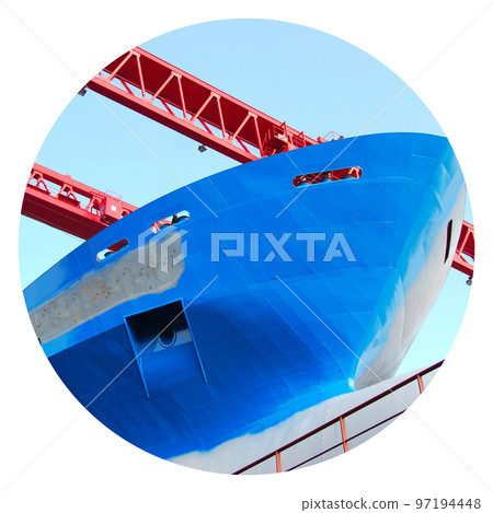 Tonnage steel ship is under construction in shipyard, shipbuilding continues Tonnage steel ship is under construction in shipyard, shipbuilding continues 97194448