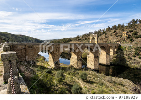 Roman bridge over the Tagus, Tajo river in Alcantara, Caceres province, Extremadura, Spain Roman bridge over the Tagus, Tajo river in Alcantara, Caceres province, Extremadura, Spain 97198929