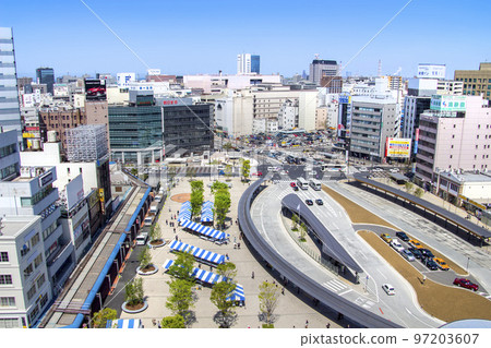 大分車站廣場旋轉和市區 97203607