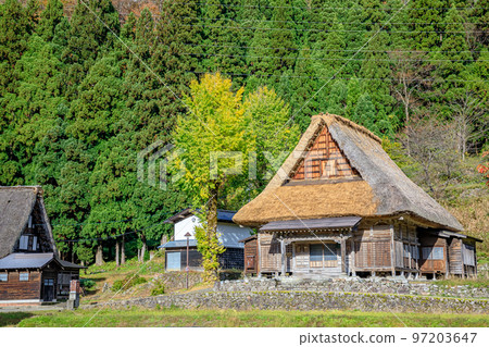Gokayama in autumn, Ainokura Gassho-zukuri Village, Nanto City, Toyama Prefecture Gokayama in autumn, Ainokura Gassho-zukuri Village, Nanto City, Toyama Prefecture 97203647