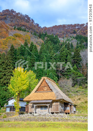 Gokayama in autumn, Ainokura Gassho-zukuri Village, Nanto City, Toyama Prefecture Gokayama in autumn, Ainokura Gassho-zukuri Village, Nanto City, Toyama Prefecture 97203648