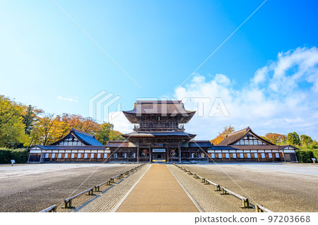 Takaokayama Zuiryuji Temple in autumn Takaoka City, Toyama Prefecture 97203668