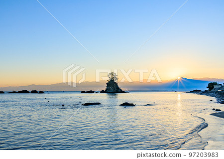 Sunrise and Autumn Amaharashi Beach Takaoka City, Toyama Prefecture 97203983