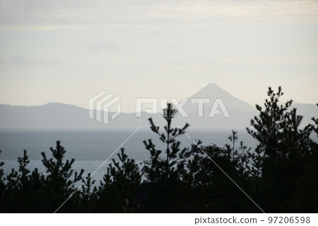 有火山煙的錦江灣 有火山煙的錦江灣 97206598