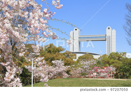 名古屋國際會議中心和櫻花 97207050