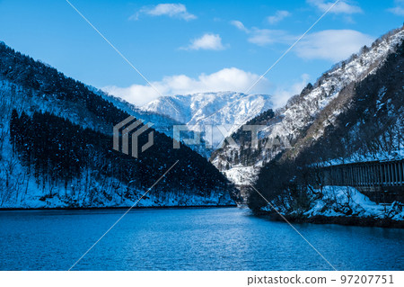 莊川峽遊船（冬季） 97207751