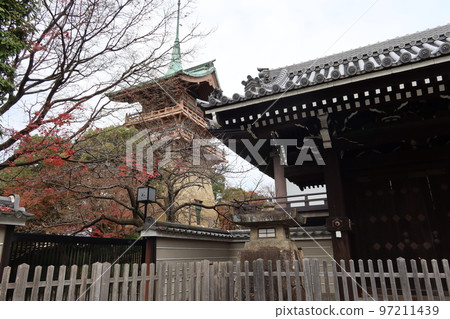 京都觀光地:大雲院內的只園閣風景 京都觀光地:大雲院內的只園閣風景 97211439