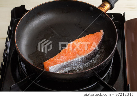烤三文魚 97212315