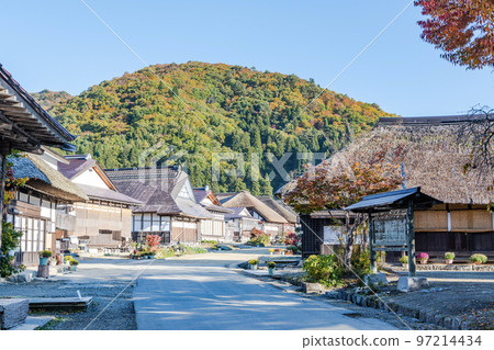 福島縣南會津郡傳統茅草屋頂建築的著名觀光景點“大內宿” 福島縣南會津郡傳統茅草屋頂建築的著名觀光景點“大內宿” 97214434