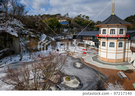Snow scene of Matsushima Rikyu and Rikyu Gardens and Retsuru Tower (Miyagi Prefecture) Snow scene of Matsushima Rikyu and Rikyu Gardens and Retsuru Tower (Miyagi Prefecture) 97217140
