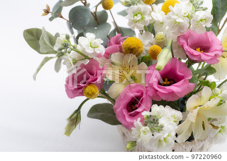 粉色花束慶祝母親節生日 97220960