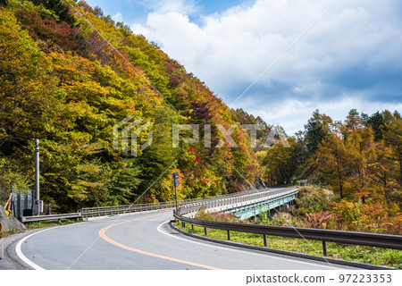 <<長野縣>> 國道153號線下伊納地區平谷村、地房坂、紅葉群山 <<長野縣>> 國道153號線下伊納地區平谷村、地房坂、紅葉群山 97223353
