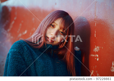 Red wall and female 97226661