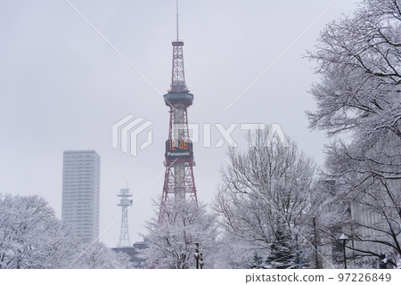 Snow scene of Sapporo Odori in the middle of winter 97226849