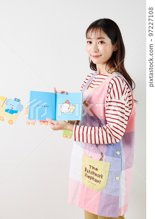 Childminder Portrait Childminder Portrait 97227108