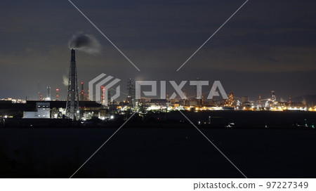 Night view of the Takasago Thermal Power Plant, Kobe Steel Kakogawa Works, Akashi Kaikyo Bridge, etc. seen from Koakabe Observatory in Himeji City, Hyogo Prefecture Night view of the Takasago Thermal Power Plant, Kobe Steel Kakogawa Works, Akashi Kaikyo Bridge, etc. seen from Koakabe Observatory in Himeji City, Hyogo Prefecture 97227349