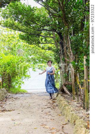 Travel girls, girls' trip, Okinawa edition, middle senior Travel girls, girls' trip, Okinawa edition, middle senior 97233322