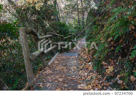 星田公園的河藏之道徒步旅行路線 星田公園的河藏之道徒步旅行路線 97234700