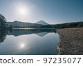 富士山和西湖的自然風光[山梨縣] 97235077