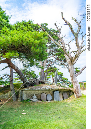 Matsushima, one of the three most scenic spots in Japan Oshima Stone Buddha (Matsushima Town, Miyagi Prefecture) Matsushima, one of the three most scenic spots in Japan Oshima Stone Buddha (Matsushima Town, Miyagi Prefecture) 97235523