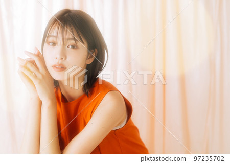 髮型美女形象 97235702