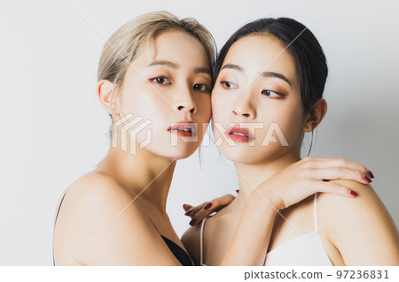 雙胞胎姐妹裝扮 97236831