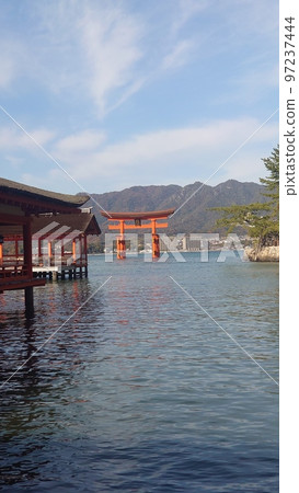 Otorii of Miyajima, one of the three most scenic spots in Japan, after repair work Otorii of Miyajima, one of the three most scenic spots in Japan, after repair work 97237444