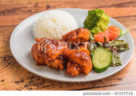 yangnyeom chicken lunch yangnyeom chicken lunch 97237718