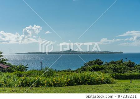 在遠處看到的島嶼 在遠處看到的島嶼 97238211