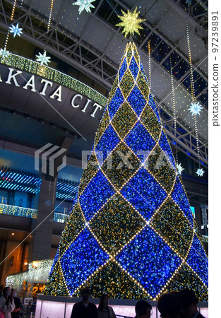 Illuminations and Christmas tree at the Christmas market in front of Hakata Station in Fukuoka, Fukuoka Prefecture_4 Illuminations and Christmas tree at the Christmas market in front of Hakata Station in Fukuoka, Fukuoka Prefecture_4 97239891